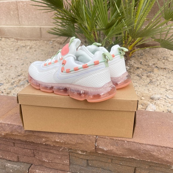 Lime and Pink Bubble Sneakers 🥝 - Picture 4 of 5